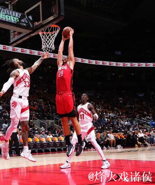 火箭官推晒申京赛照:豪取33分10篮板10助攻2抢断 火箭官推晒申京赛照:豪取33分10篮板10助攻2抢断